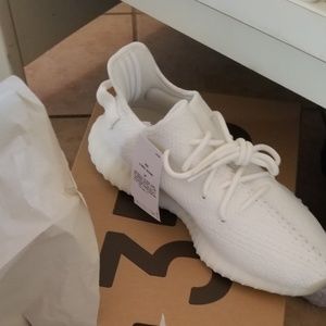Yeezy triple white 9